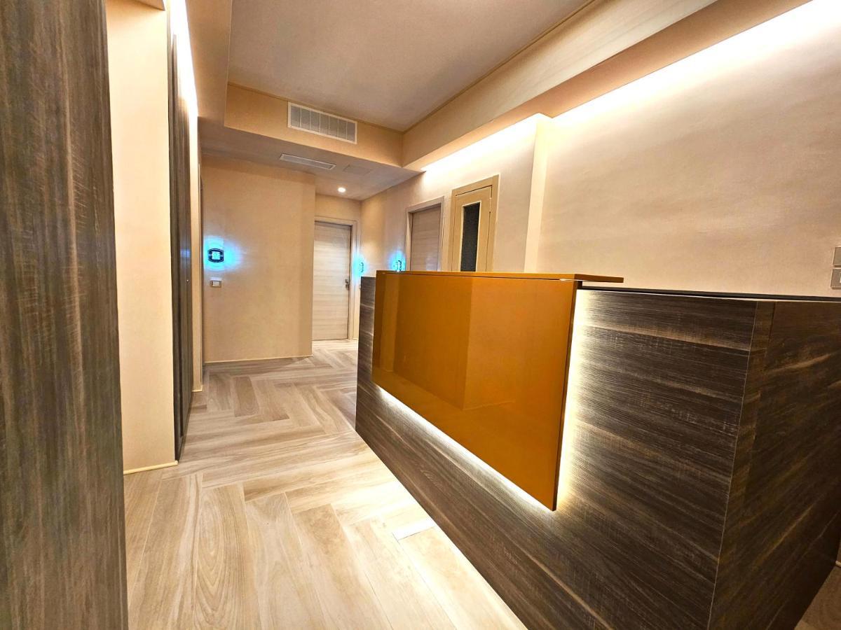 Astoria Supreme - Modern Boutique Suites Lecce Exterior photo