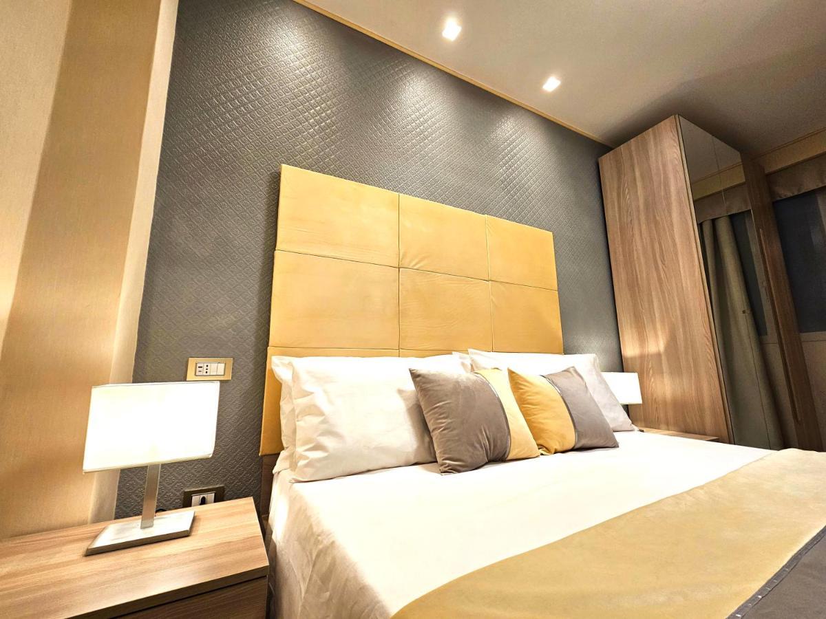 Astoria Supreme - Modern Boutique Suites Lecce Exterior photo